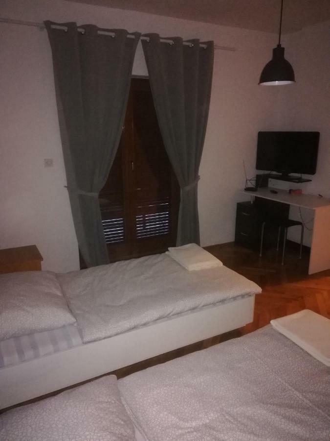 Apartmani Marin Vukovar Eksteriør bilde